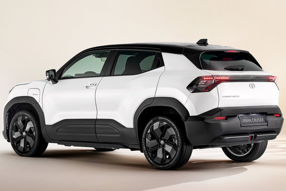 Toyota Urban Cruiser SUV 106kW Icon 49kWh 5dr Auto